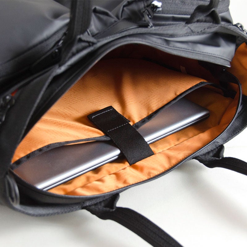 ネオプロ・コミュートライトのマルチトート　型番2-350　NEOPRO COMMUTE LIGHT