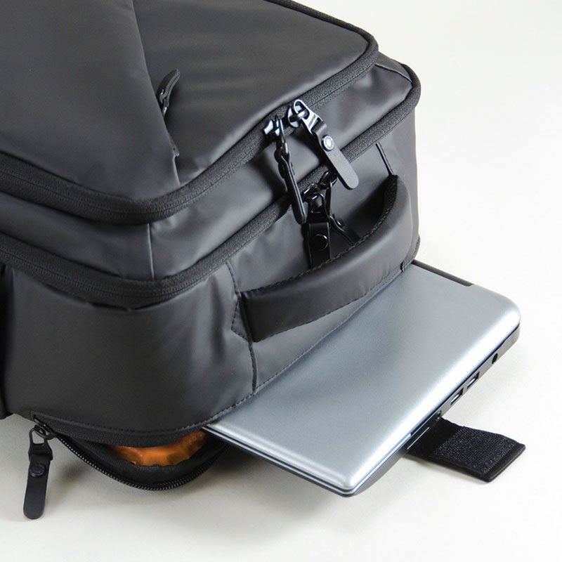 ネオプロ・コミュートライトのスクエアバックパック　型番2-356　NEOPRO COMMUTE LIGHT