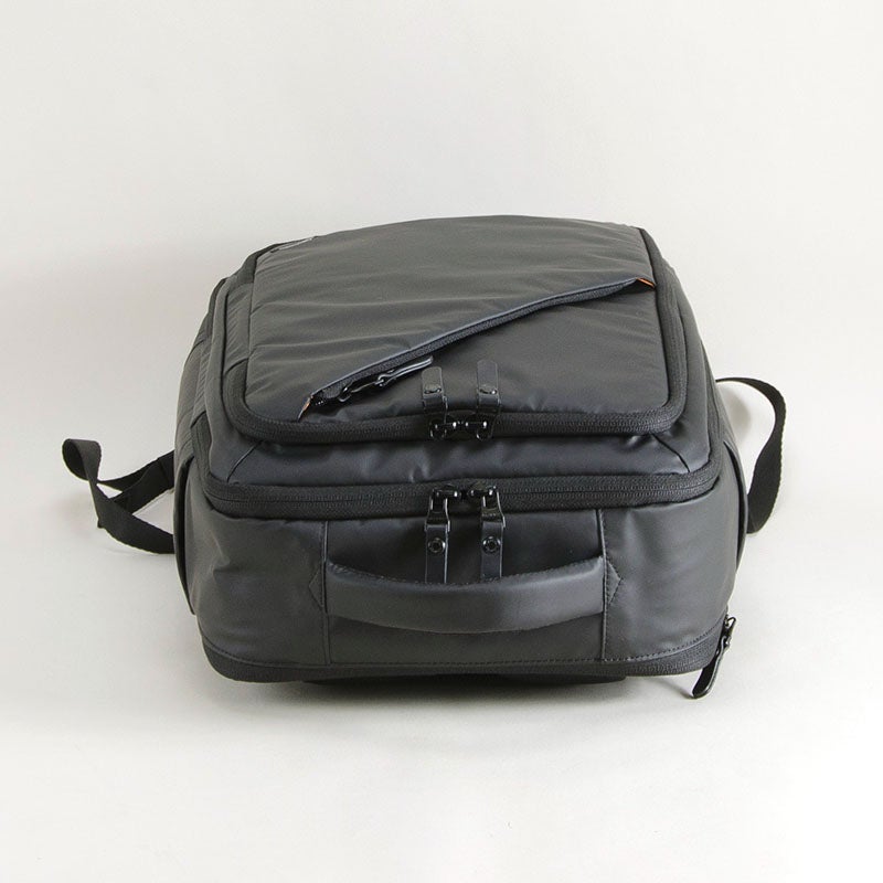 ネオプロ・コミュートライトのスクエアバックパック　型番2-356　NEOPRO COMMUTE LIGHT